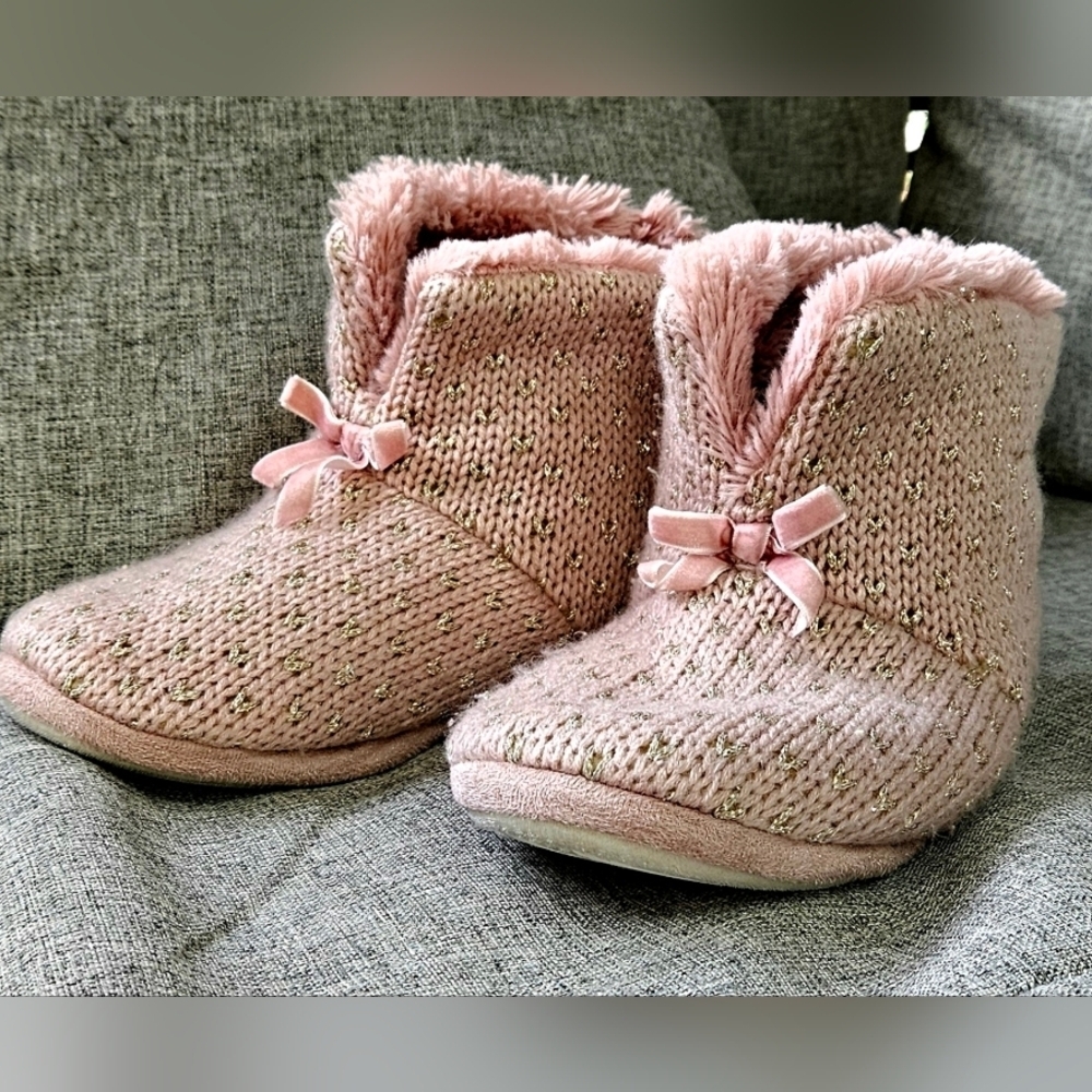 🌟Pink/ Blush Knit Booties Slippers with Bows - Lauren Conrad 🌟